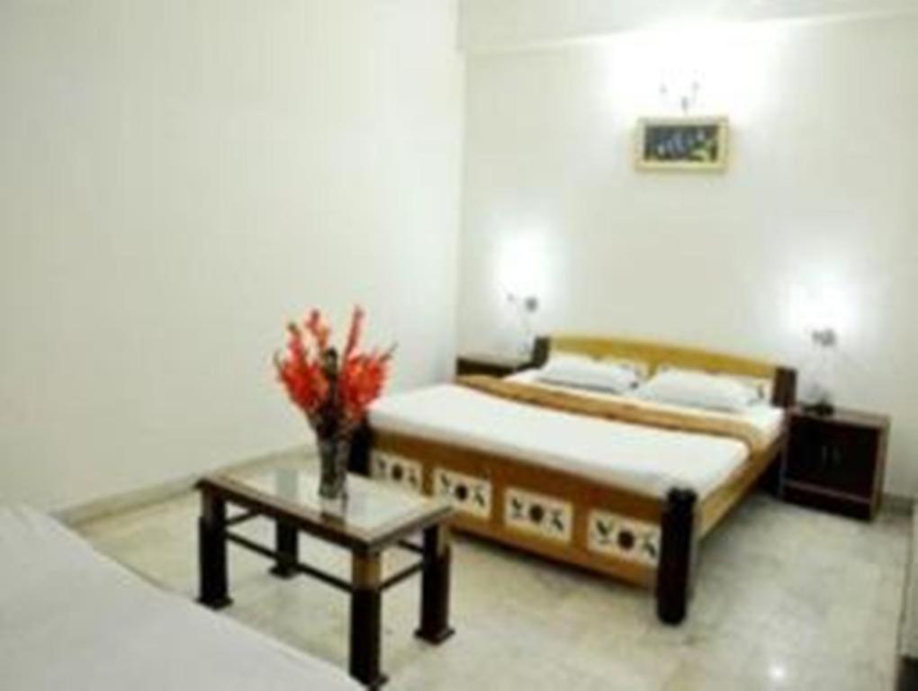 Hotel Dawat Palace อัครา ภายนอก รูปภาพ