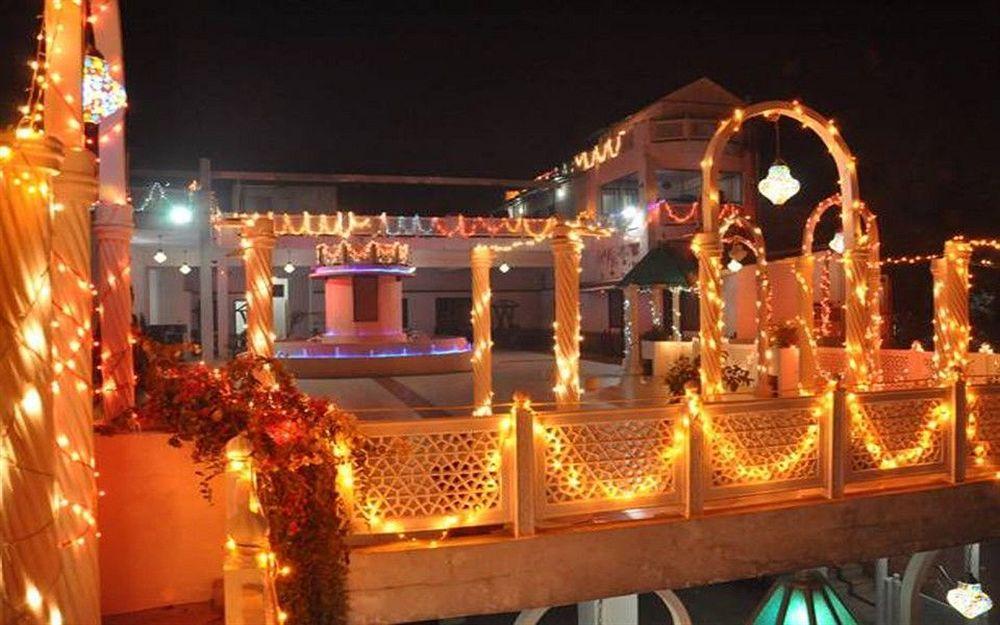 Hotel Dawat Palace อัครา ภายนอก รูปภาพ