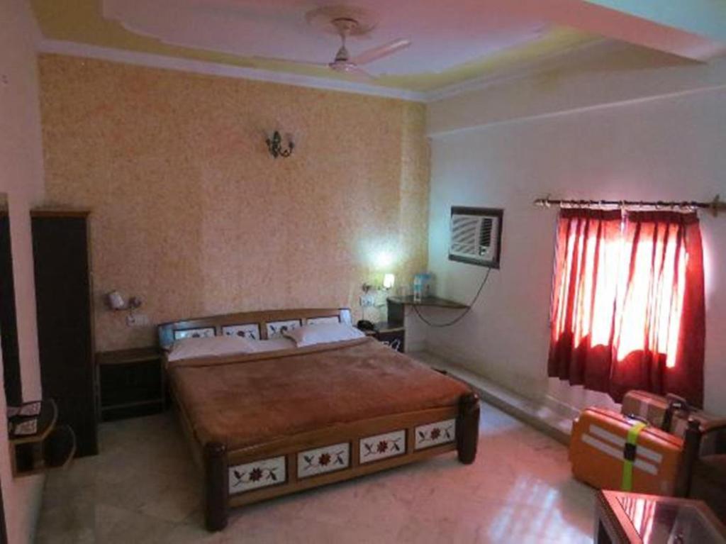 Hotel Dawat Palace อัครา ภายนอก รูปภาพ