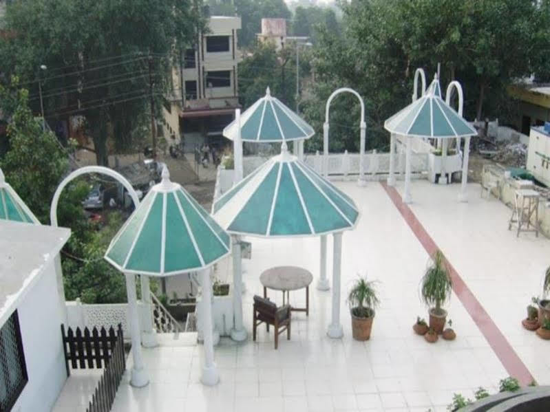 Hotel Dawat Palace อัครา ภายนอก รูปภาพ